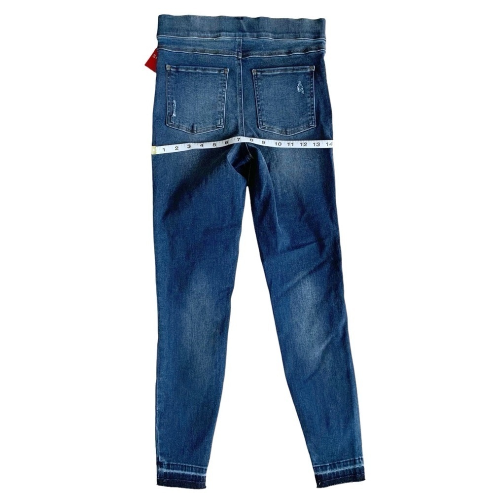 SPANX Distressed Denim Legging! Retail $128. - Picture 8 of 10